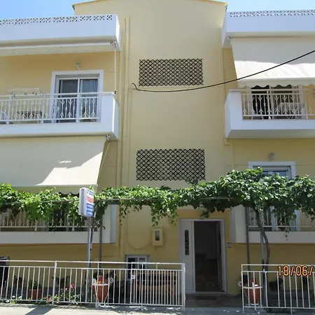 Studios Panagiota Apartment