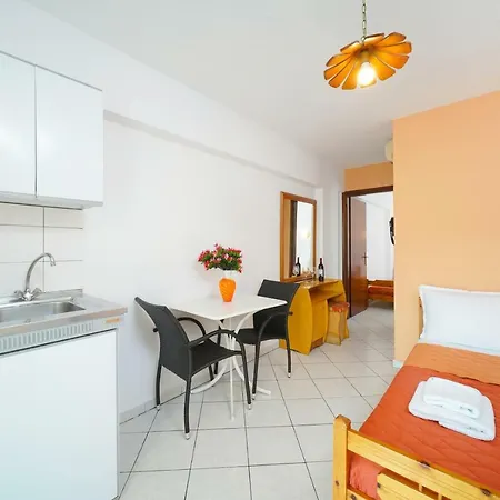 Studios Panagiota Apartment *